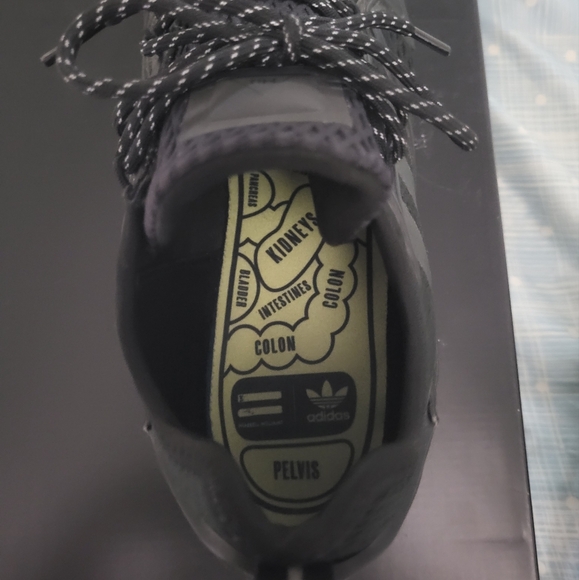 Adidas ZX Boost Pharell - Picture 12 of 16